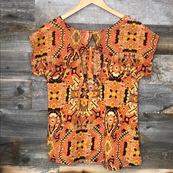 Truth | Aztec Print Top | M
” - Picture 2 of 8